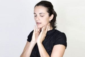 Her boğaz ağrısı tehlikeli mi?